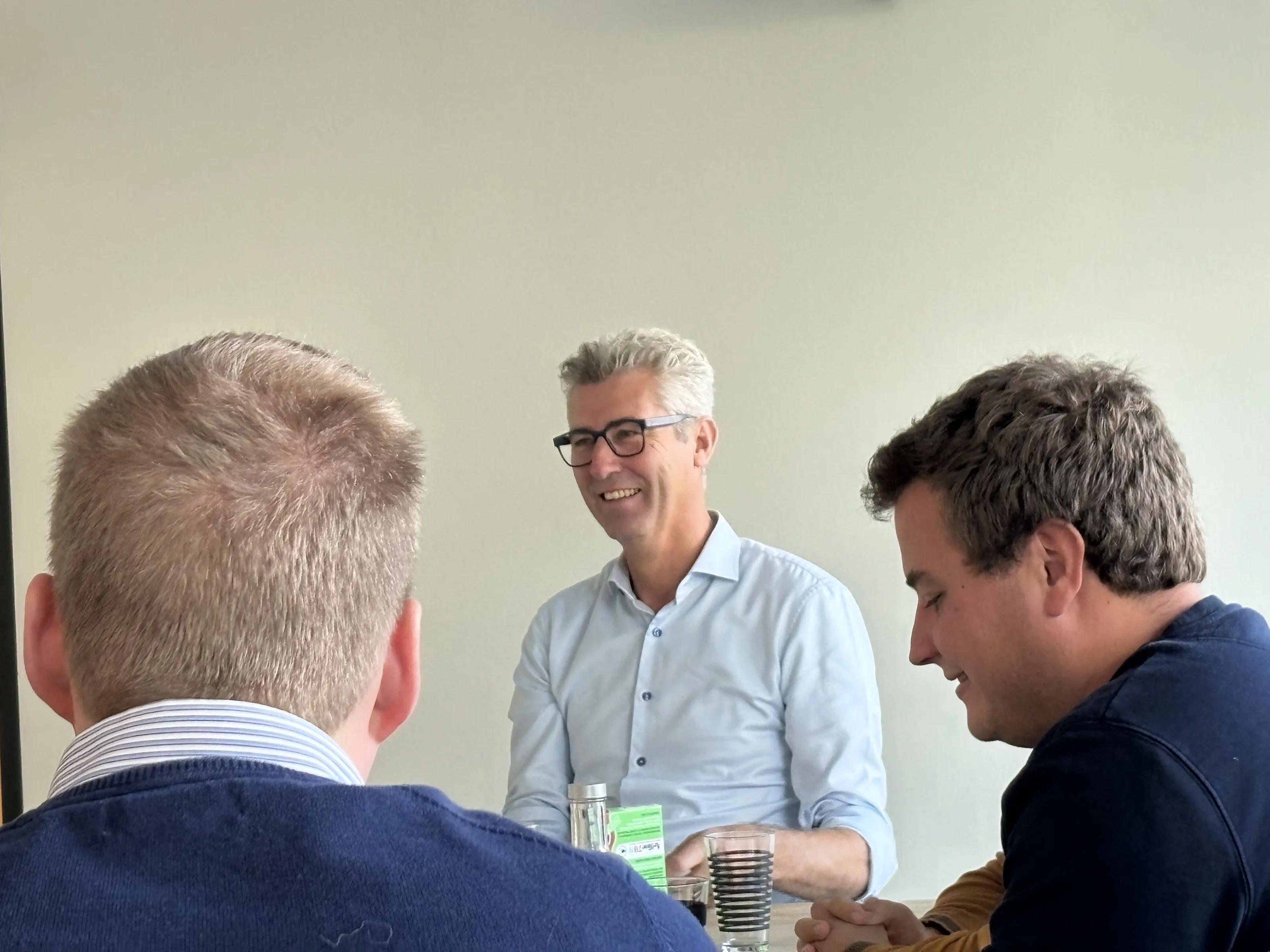 Een gesprek tussen een leidinggevende en een medewerker